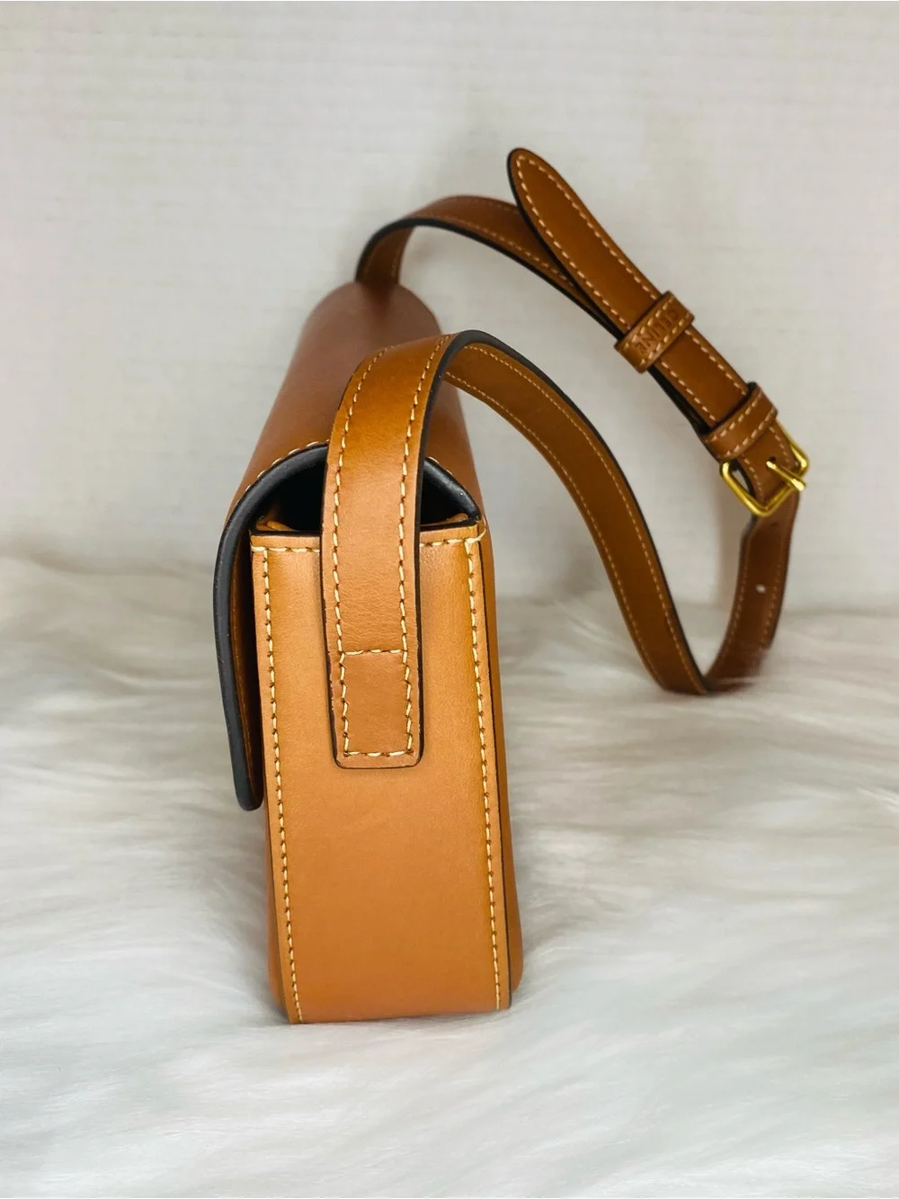 Celine Triomphe Cognac Leather Shoulder Bag with Gold - Picture 4 of 8